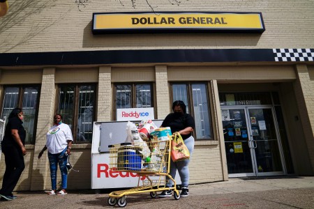 Dollar General cuts annual forecasts on weak discretionary demand; shares plummet